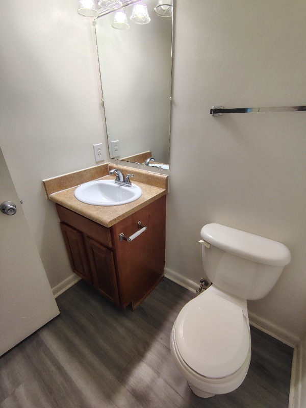 Building Photo - 600 Reusens Rd