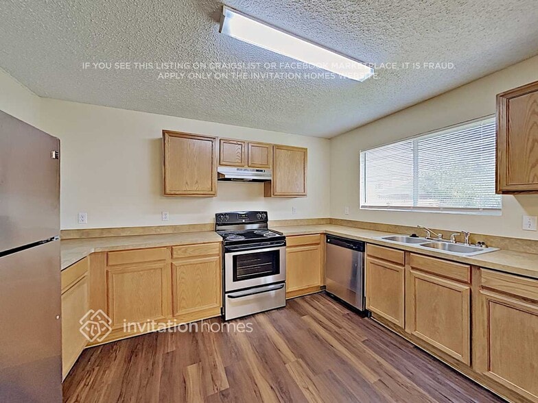 Building Photo - 316 Blairwood Dr