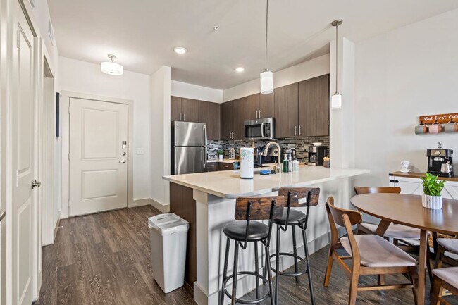 Building Photo - 10550 N Central Expy