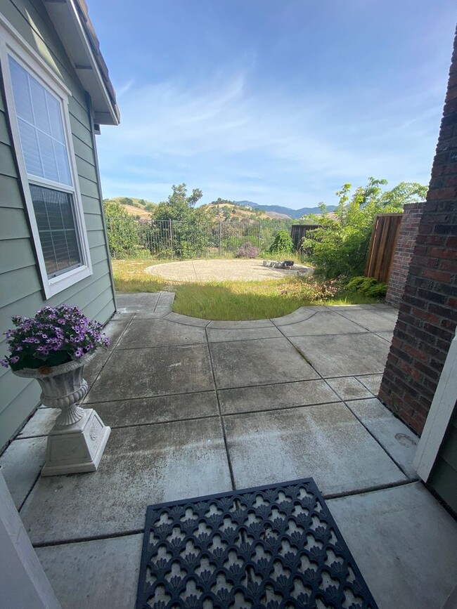 Building Photo - San Ramon 5 Bed/4.5 Bath Windemere Ranch L...