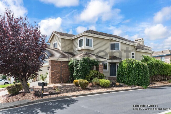Primary Photo - 2475 Canyon Lakes Dr