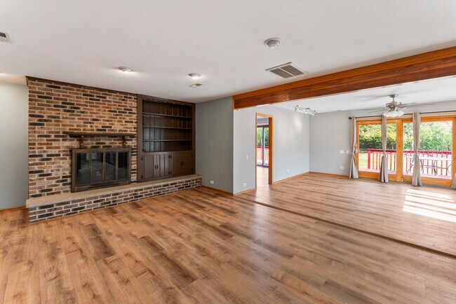 Building Photo - 2226 Shannondale Dr