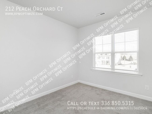 Building Photo - 212 Peach Orch Ct