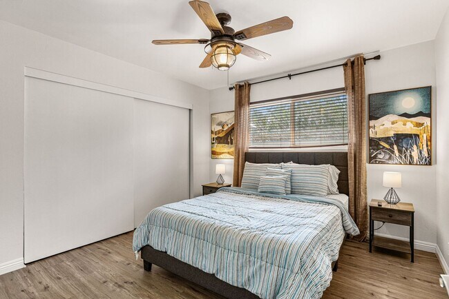 Building Photo - Sunnyside House with Pool in Palm Springs (Monthly Only - No Long Term)