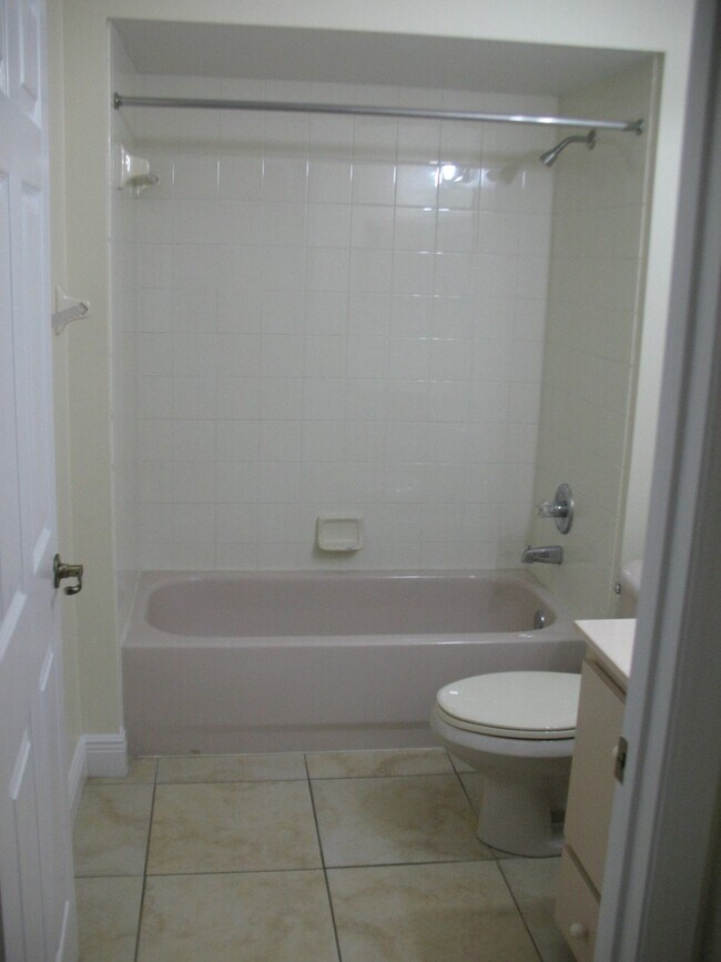Building Photo - 8055 SW 134 Loop