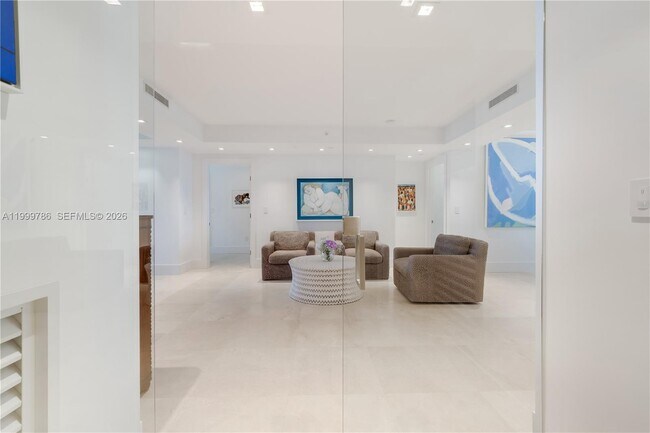 Building Photo - 789 Crandon Blvd