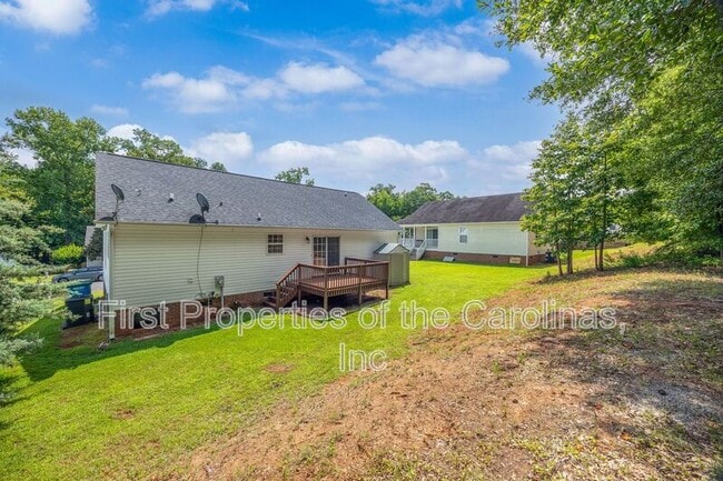 Building Photo - 104 Webbs Mill Dr