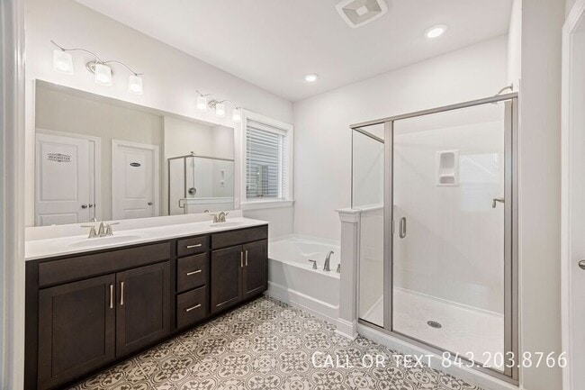 Building Photo - 803 Lachicotte Creek Dr