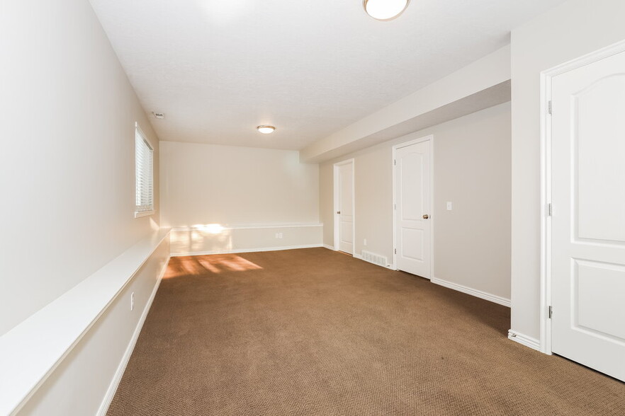 Building Photo - 2913 Garden Meadow Cove