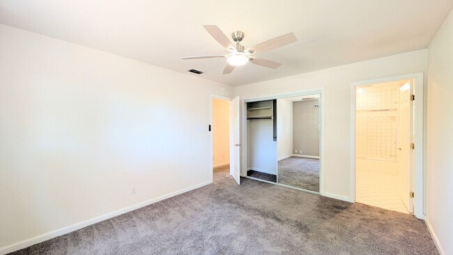 Building Photo - 3581 Cercis Way