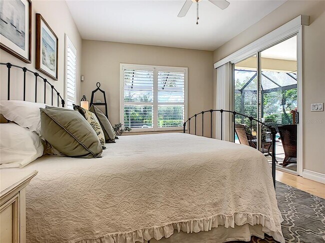 Building Photo - 539 Fallbrook Dr