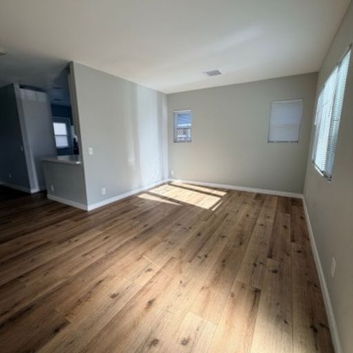 Building Photo - 4033 Linwood Pl