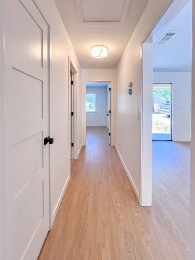 Building Photo - Beautifully Remodeled Three Bedroom Home