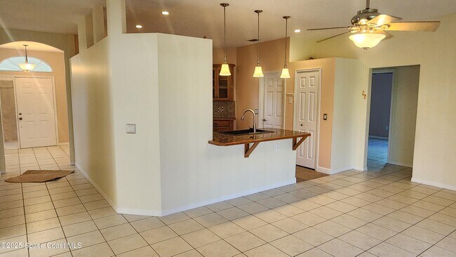 Building Photo - 1061 Pelican Ln