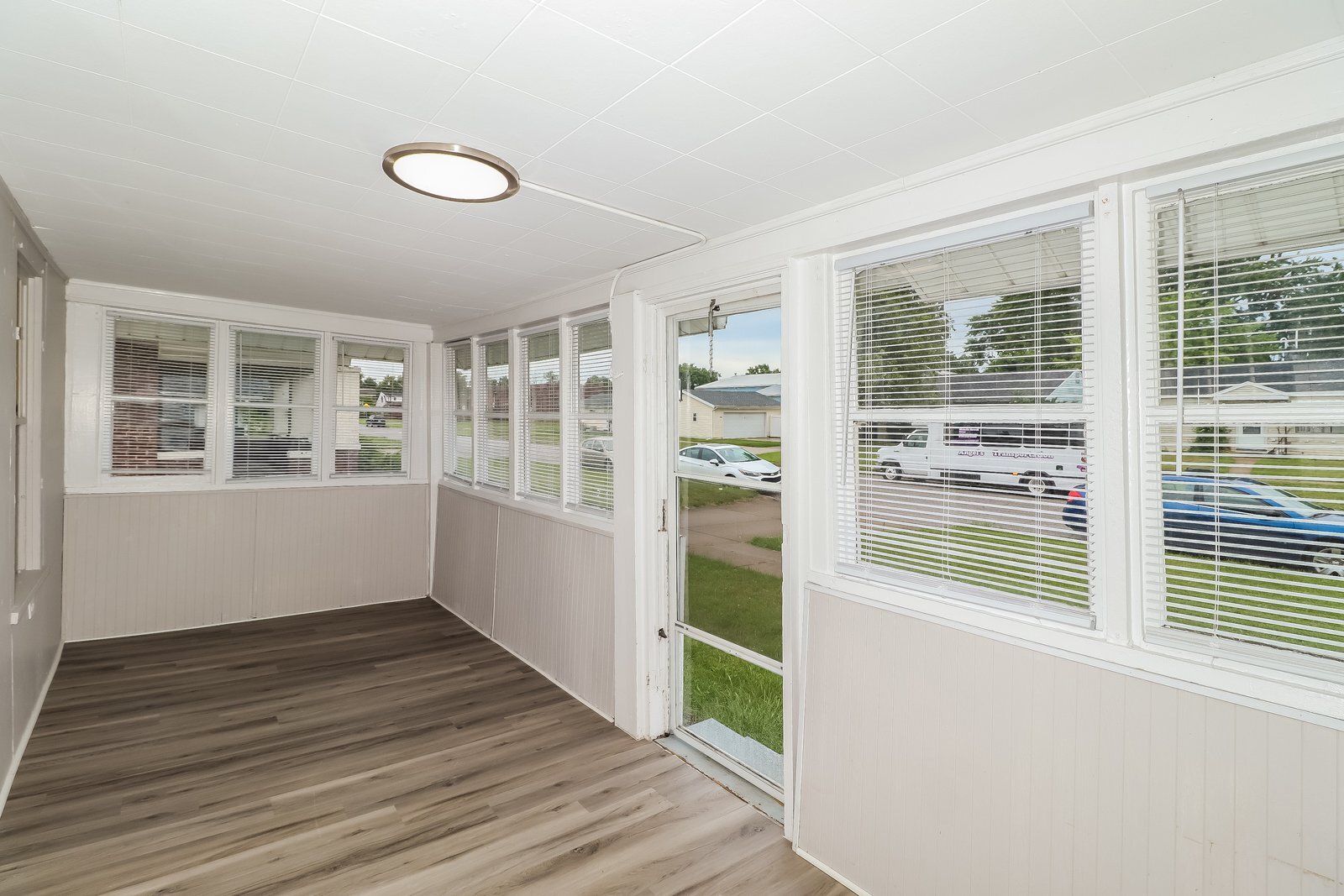 Building Photo - 521 Dale Ave