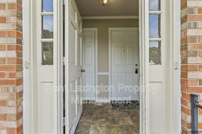 Building Photo - 1321 Leaning Tree Ln