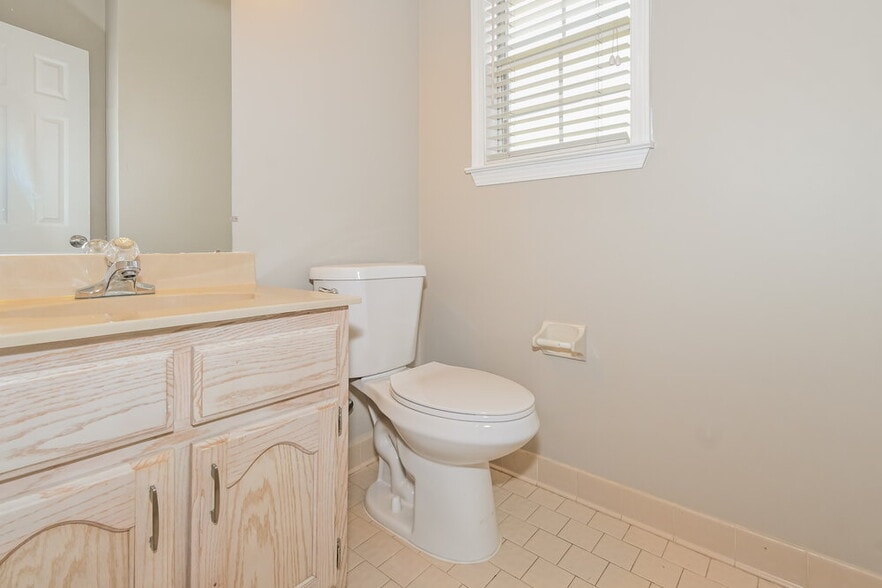 Building Photo - 8713 Citrus Bend Dr
