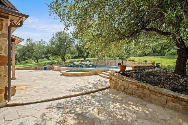 Building Photo - 571 Polo Club Dr