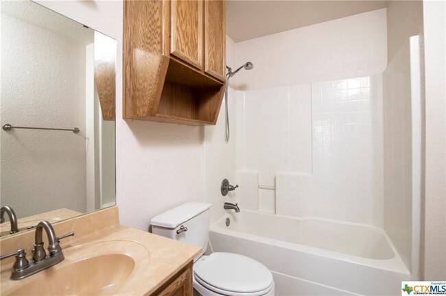 Building Photo - 2605 Wisteria Ln