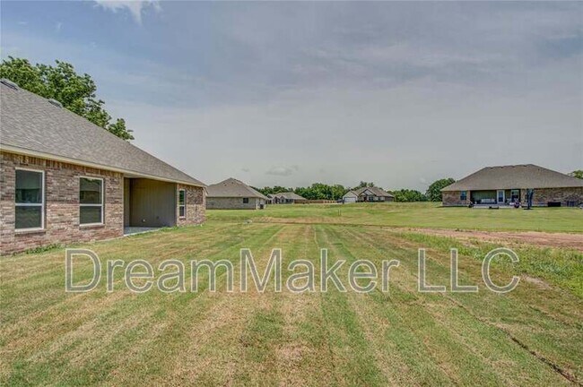 Building Photo - 207 Hope Ave