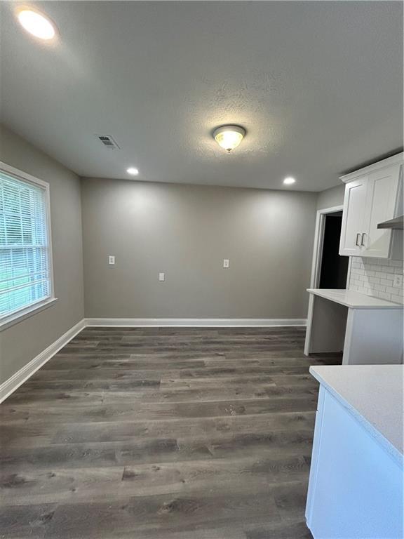 Building Photo - 261 Palms Ln SW