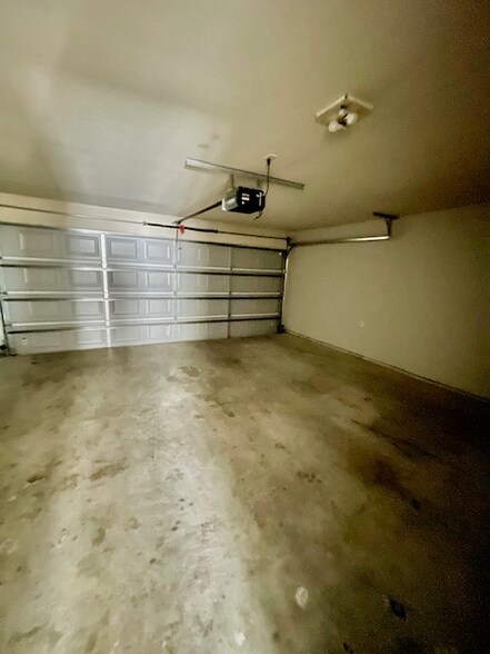 Building Photo - 2525 S 3rd St