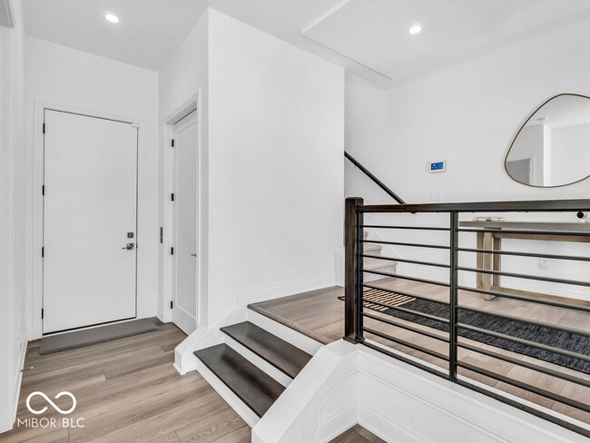 Building Photo - 962 Berkhamsted Ln