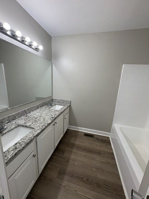 Building Photo - 2502 Bluff View Ct