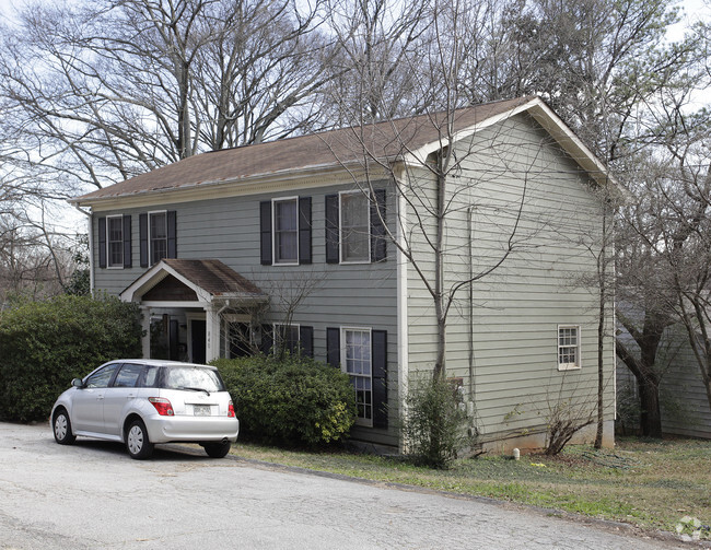 Building Photo - 840 Rosedale Ave