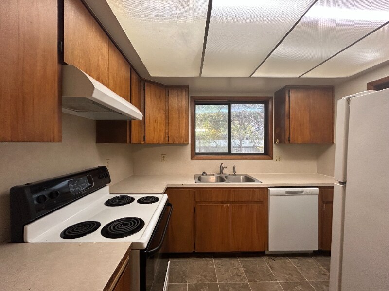 Building Photo - 1636 Targhee Dr