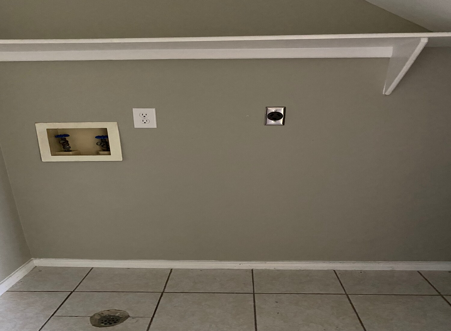 Building Photo - 8911 McPherson Rd