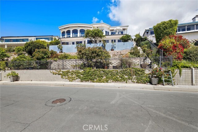 Building Photo - 1545 Caribbean Way