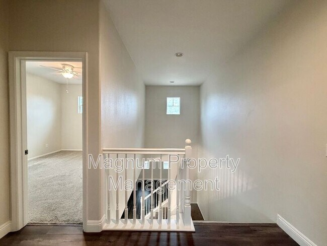 Building Photo - 40382 Corrigan Pl