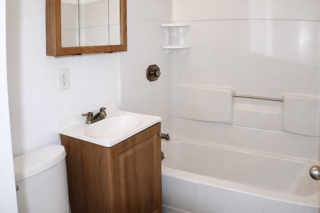 Building Photo - Ranch Style Home for Rent - Long Realty & Property Management