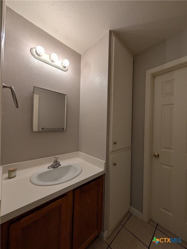 Building Photo - 3017 Lodgepole Ln