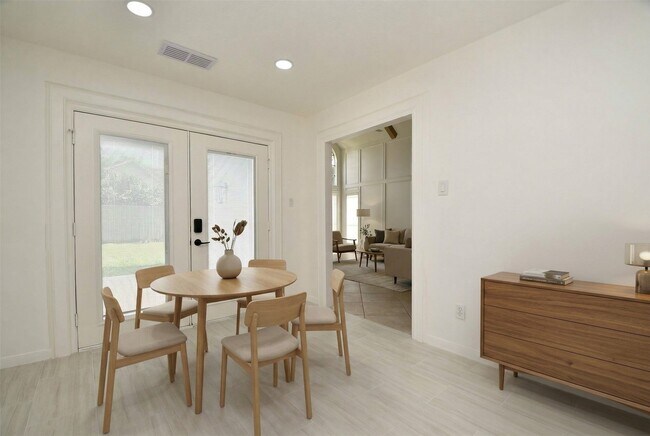 Building Photo - 11615 Trailmont Dr