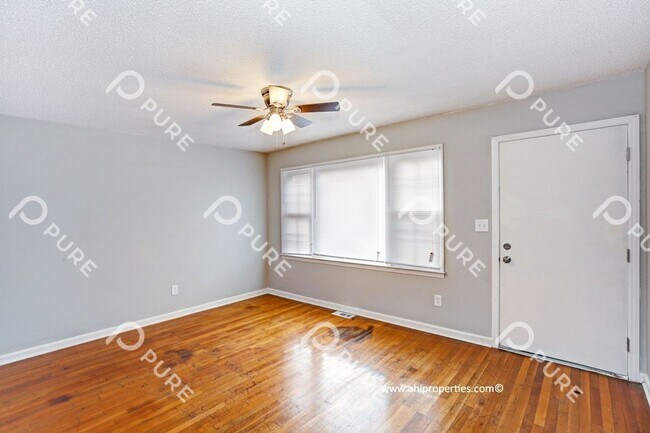 Building Photo - 107 Scotland Dr