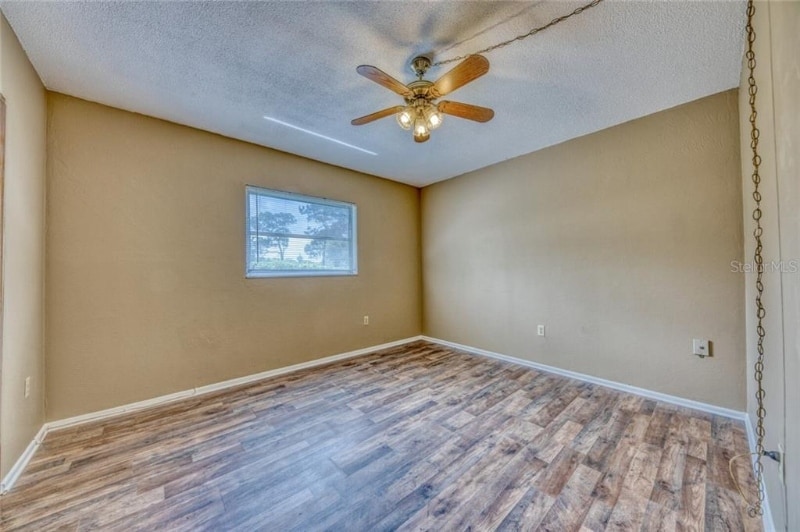 Building Photo - 3460 32nd Ave N