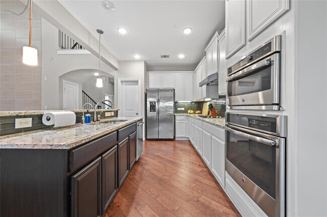 Building Photo - 311 Tangerine Dr