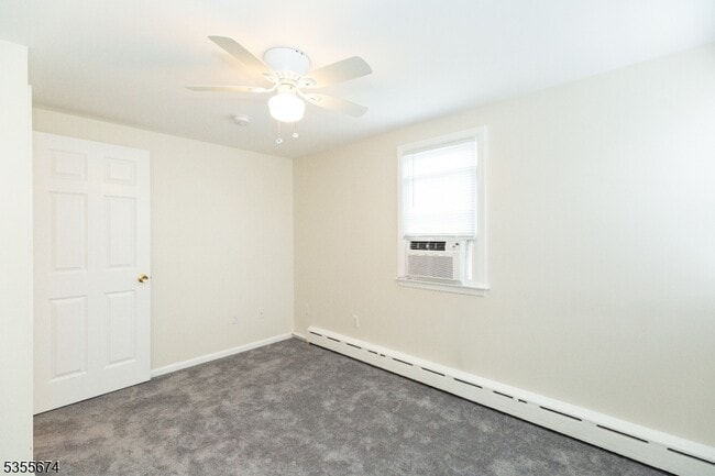 Building Photo - 200 Plainfield Rd