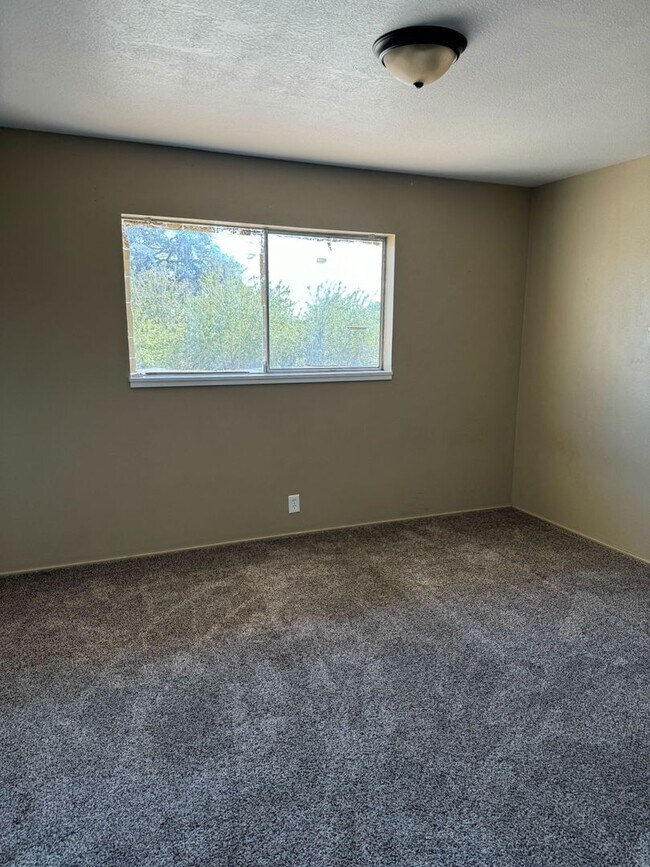 Building Photo - A Must see!  Apply to schedule viewing