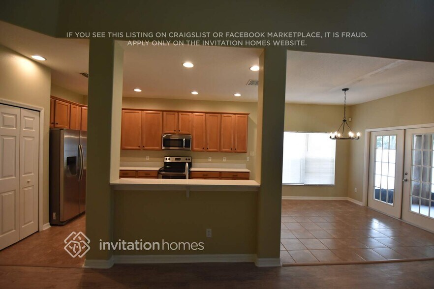 Building Photo - 14020 Eden Isle Blvd