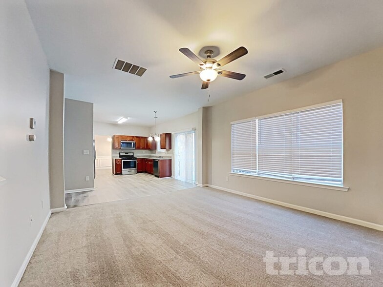 Building Photo - 7929 Village Pass