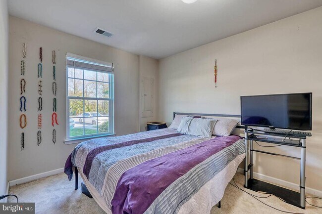 Building Photo - 5183 Wyndholme Cir