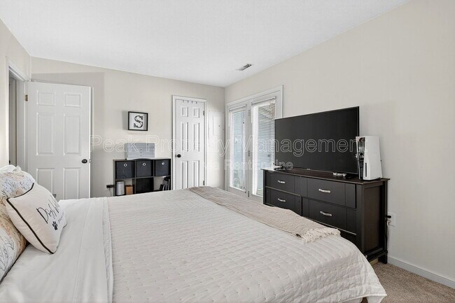 Building Photo - 4917 Hillery Ct