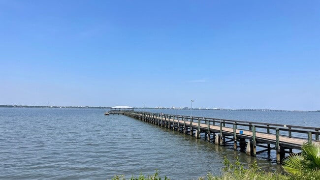 Building Photo - Monthly Rental -Melbourne Beach Condo -All...