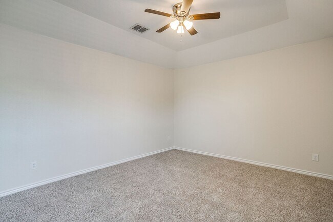 Building Photo - 3801 Weatherstone Dr