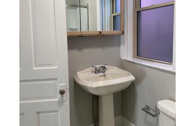 Building Photo - 2819 Glendora Ave