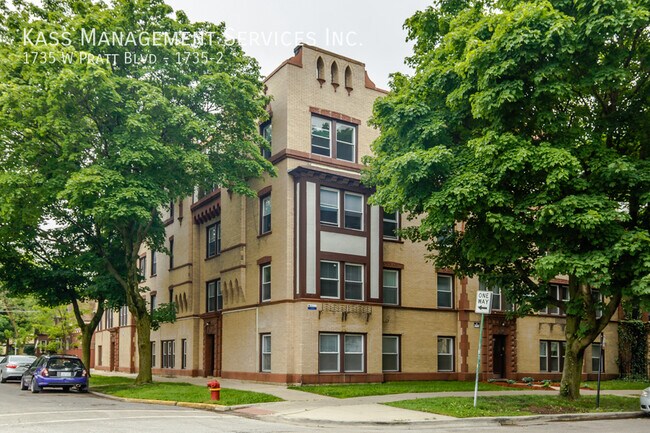 Building Photo - 1735 W Pratt Blvd