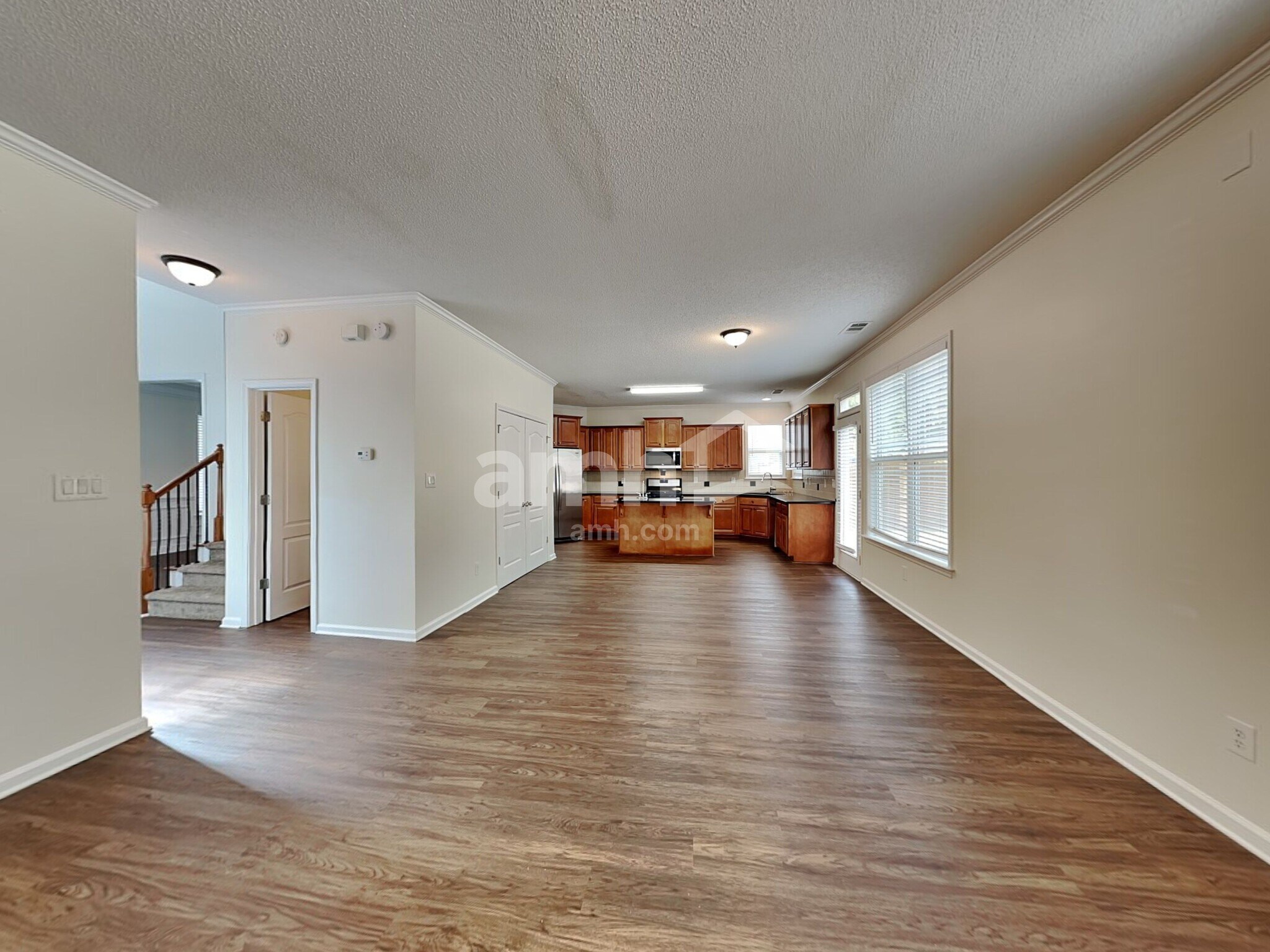 Building Photo - 145 Summit Point Dr